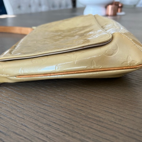 Louis Vuitton Vernis Thompson Street Shoulder Bag - Picture 5 of 14